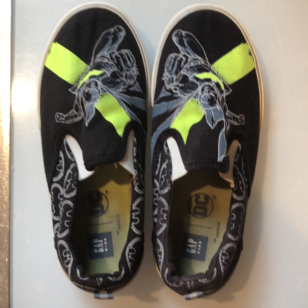 Gap Kids DC Batman Slip On Sneakers - Picture 7 of 8